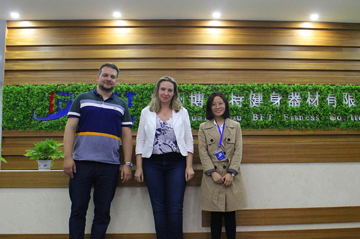巴西客户来中国进口桃子视频在线观看免费完整版网商用健身房器材