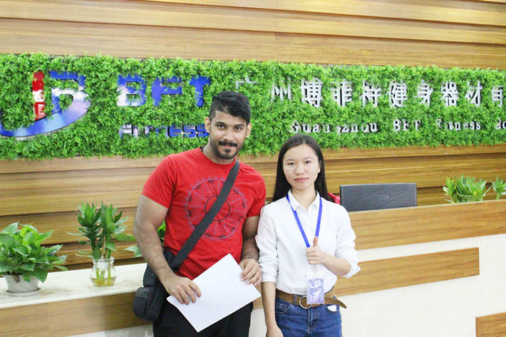 沙特客户进口桃子视频在线观看免费完整版网健身器材
